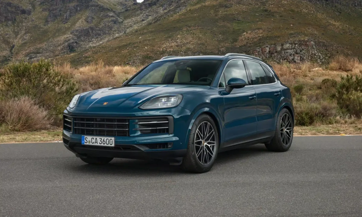 Porsche Cayenne Eléctrico estrena carga inductiva doméstica One-Box 4 Porsche Cayenne 0001