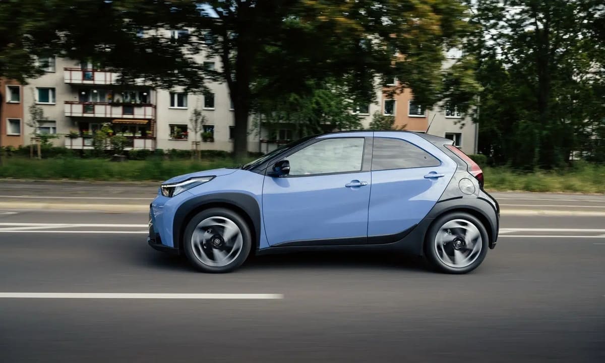 Toyota Aygo X Cross Hybrid 0002