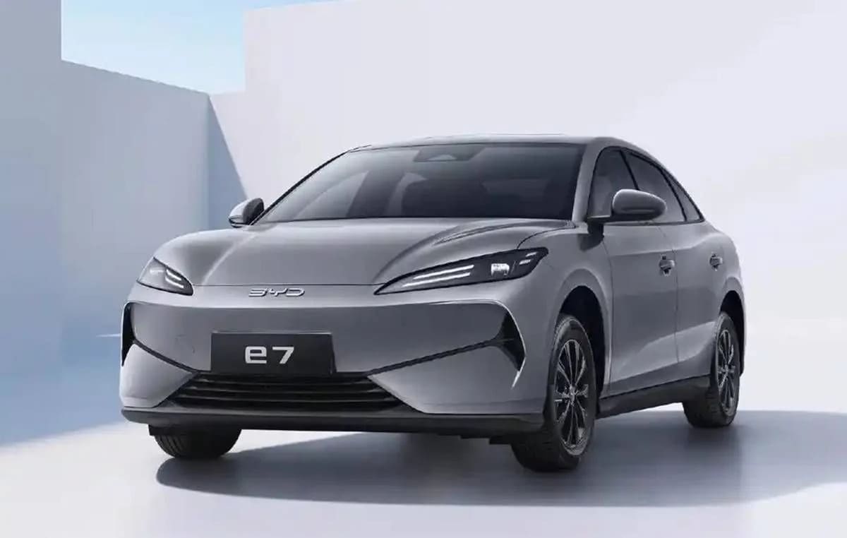 byd e7 frente