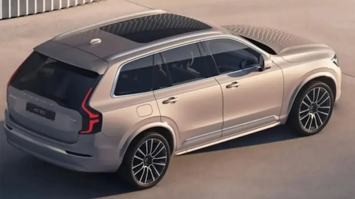 Detectan un falla en el portón trasero del Volvo XC90: que puede hacer que caiga de forma repentina 4 Volvo XC90 2025 arriba filtrado