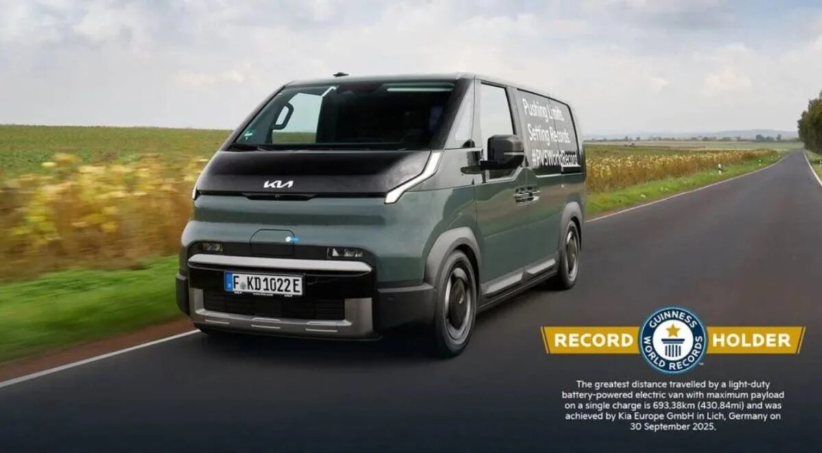 Kia PV5 record autonomia port