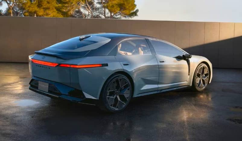 Toyota Corolla Concept 8