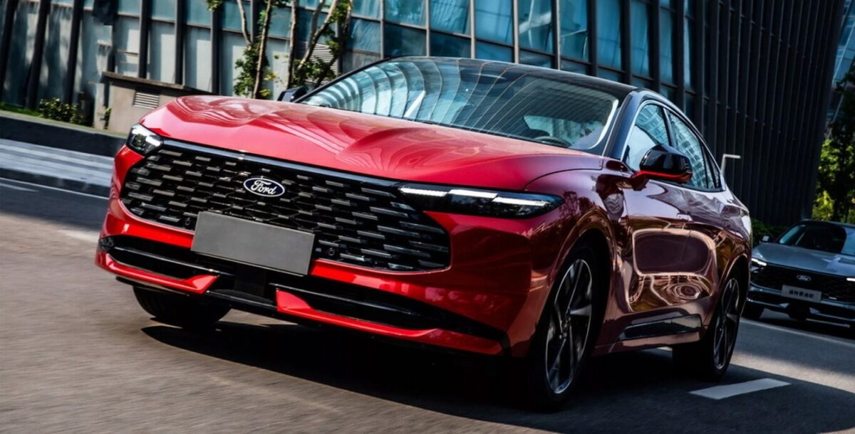 Ford Mondeo 2026: el sedán que se resiste a desaparecer y renace en China 2 Ford Mondeo 2026 China 002
