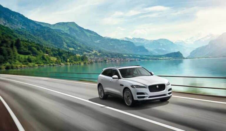 Jaguar F-Pace se despide de los motores de combustión y queda descontinuado