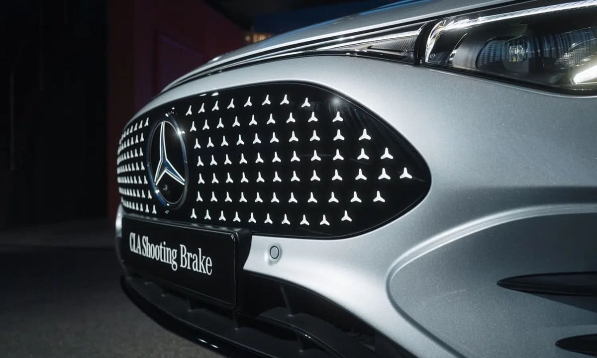 Mercedes Benz CLA Shooting Brake electrico 0001