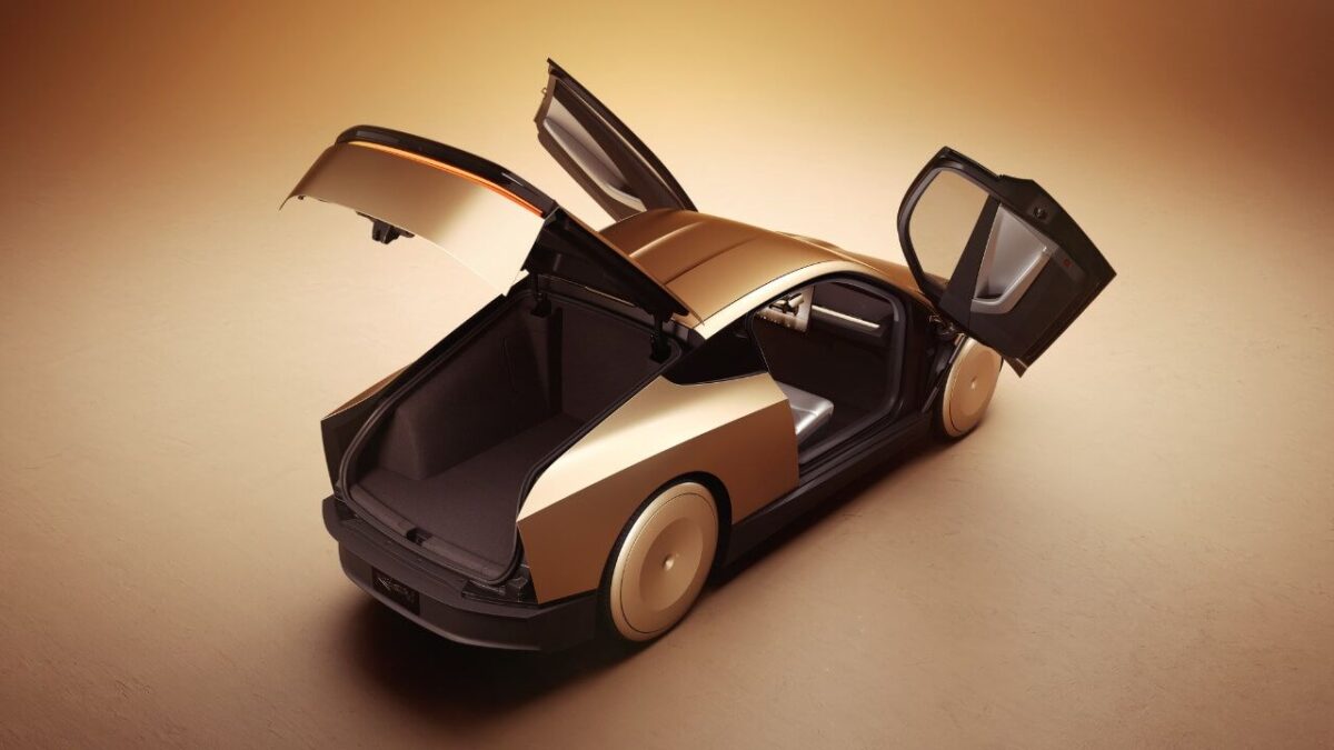 Tesla robotaxis sin conductor ya circulan en Austin bajo prueba 3 Tesla Cybercab espacio