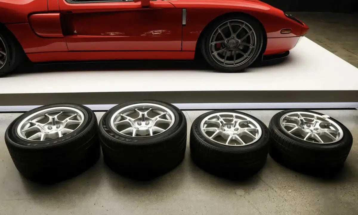 Ford GT de Paul Walker a subasta: vuelve locos a fanaticos y coleccionistas 6 Ford GT 2005 Paul Walker a subasta 0005