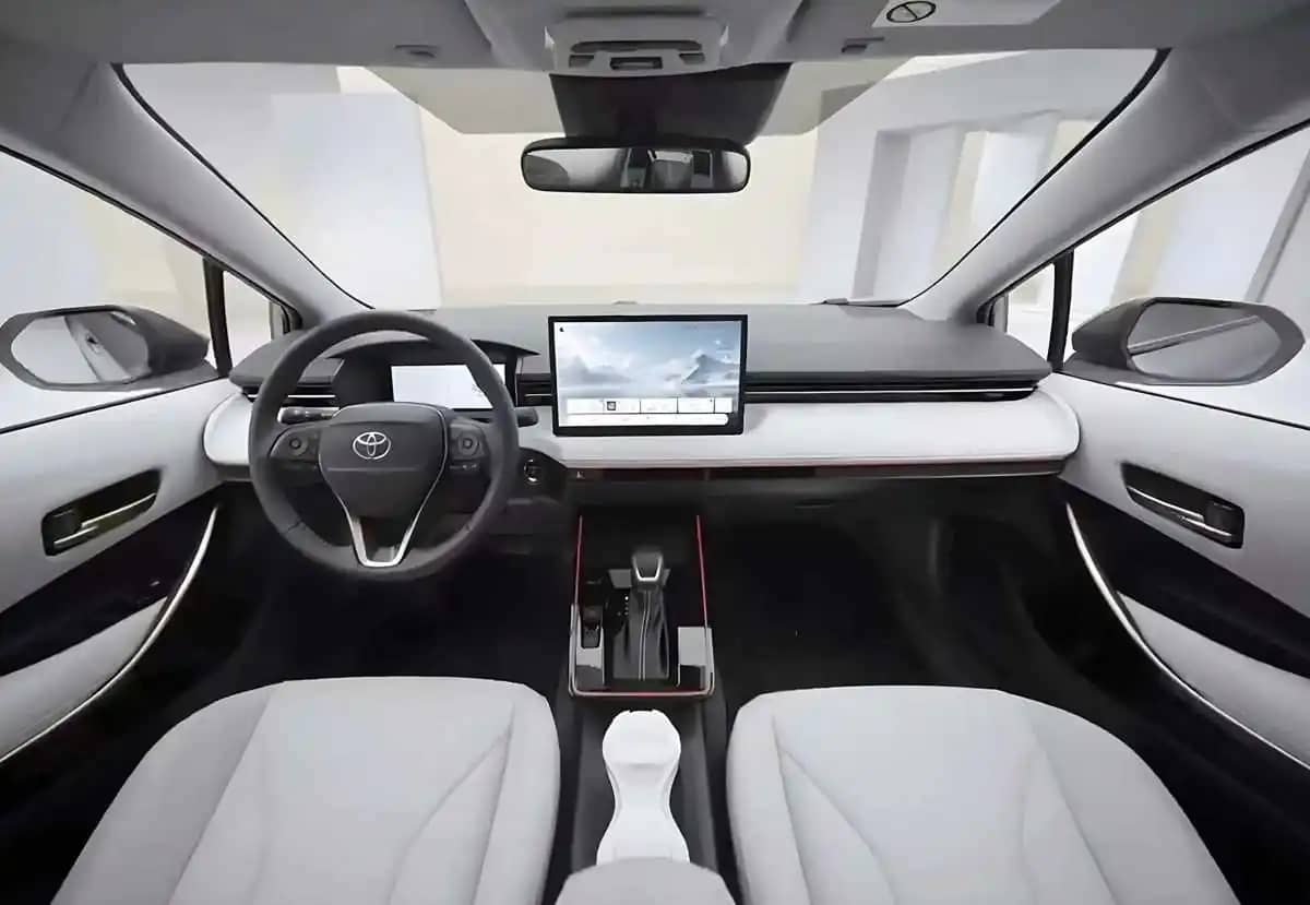 Toyota Corolla 2026: así es el facelift del sedán más vendido del mundo 4 Toyota Corolla 2026 0002